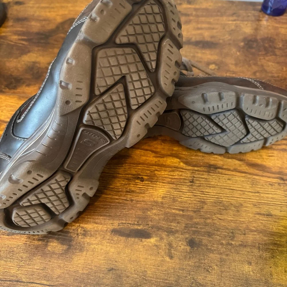 Skechers Men Relaxed Fit Leather Walking Shoes Brown Air Cooled‎ Memory Foam 8.5